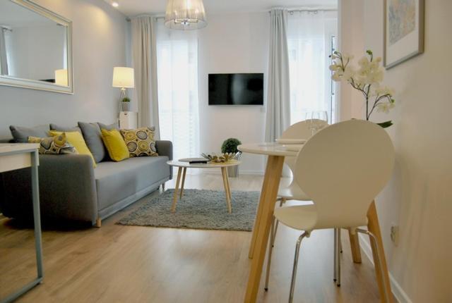 Two Towers Old Town Apartments-City Center-By The River-Observation Terrance On The Roof-Free Parking 브로츠와프 외부 사진