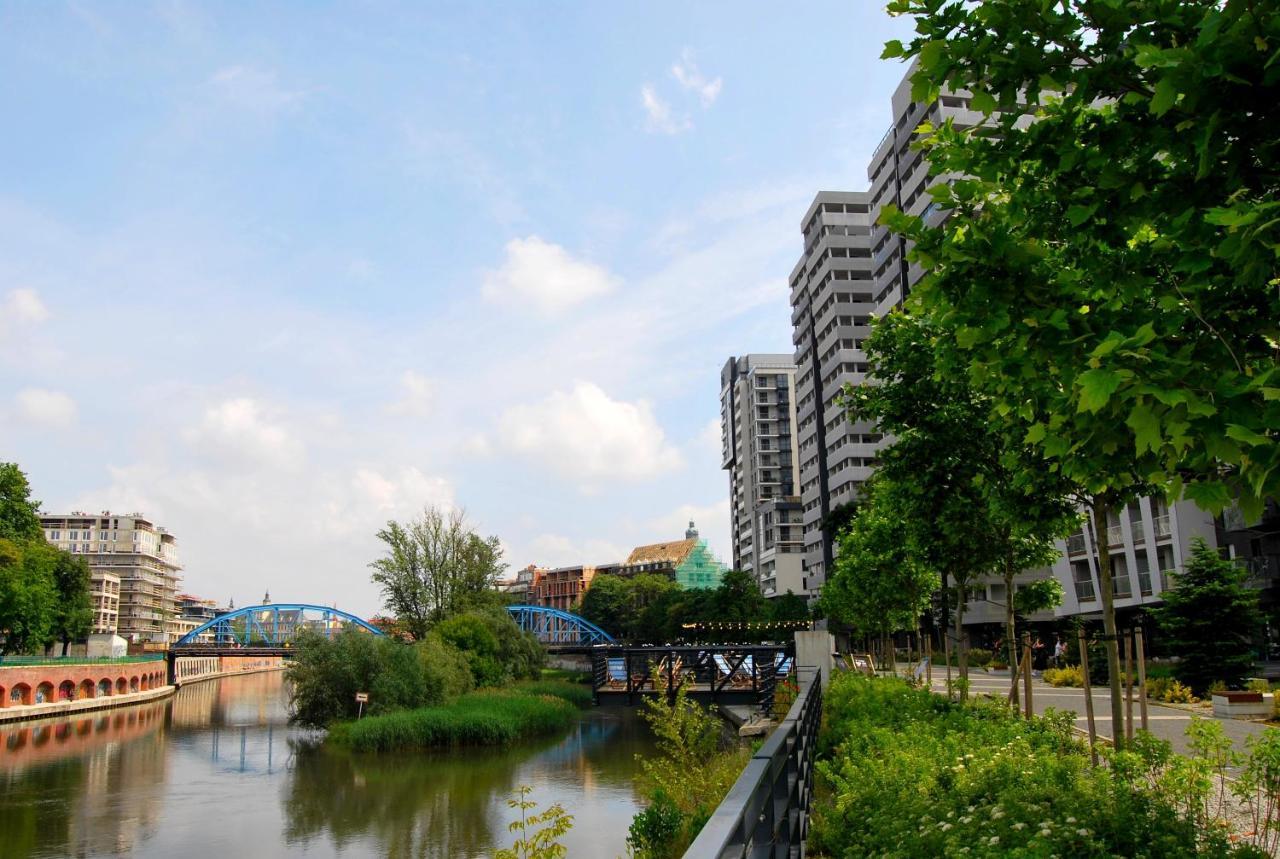 Two Towers Old Town Apartments-City Center-By The River-Observation Terrance On The Roof-Free Parking 브로츠와프 외부 사진